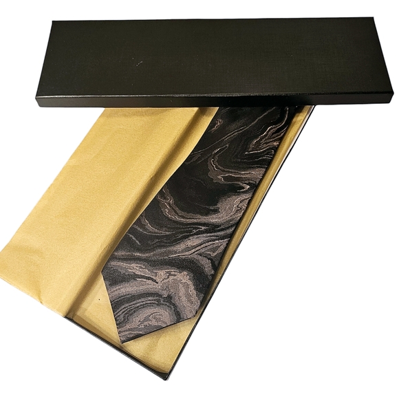 HALSTON III TIE - Picture 9 of 10